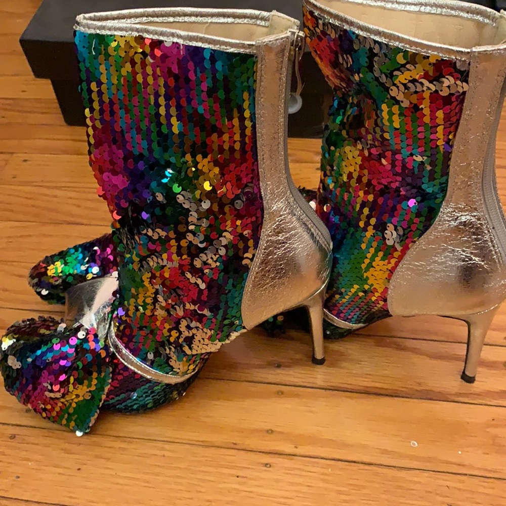 Multi Sequin Bow Booties 🌈